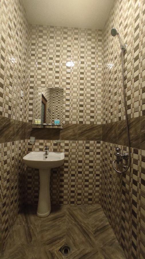 Guesthouse Mabu - 4 Newly Built Rooms In The Heart Of Mestia Esterno foto