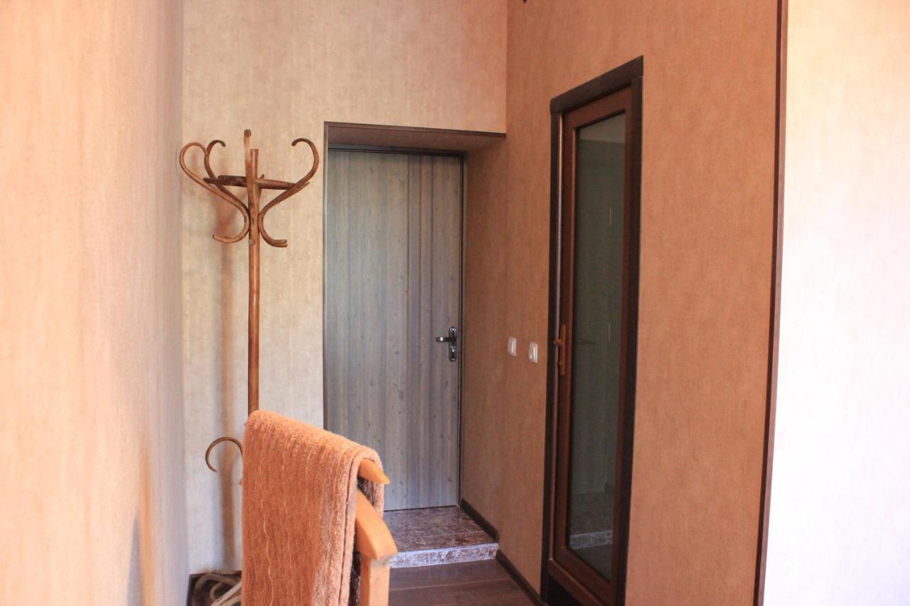 Guesthouse Mabu - 4 Newly Built Rooms In The Heart Of Mestia Esterno foto